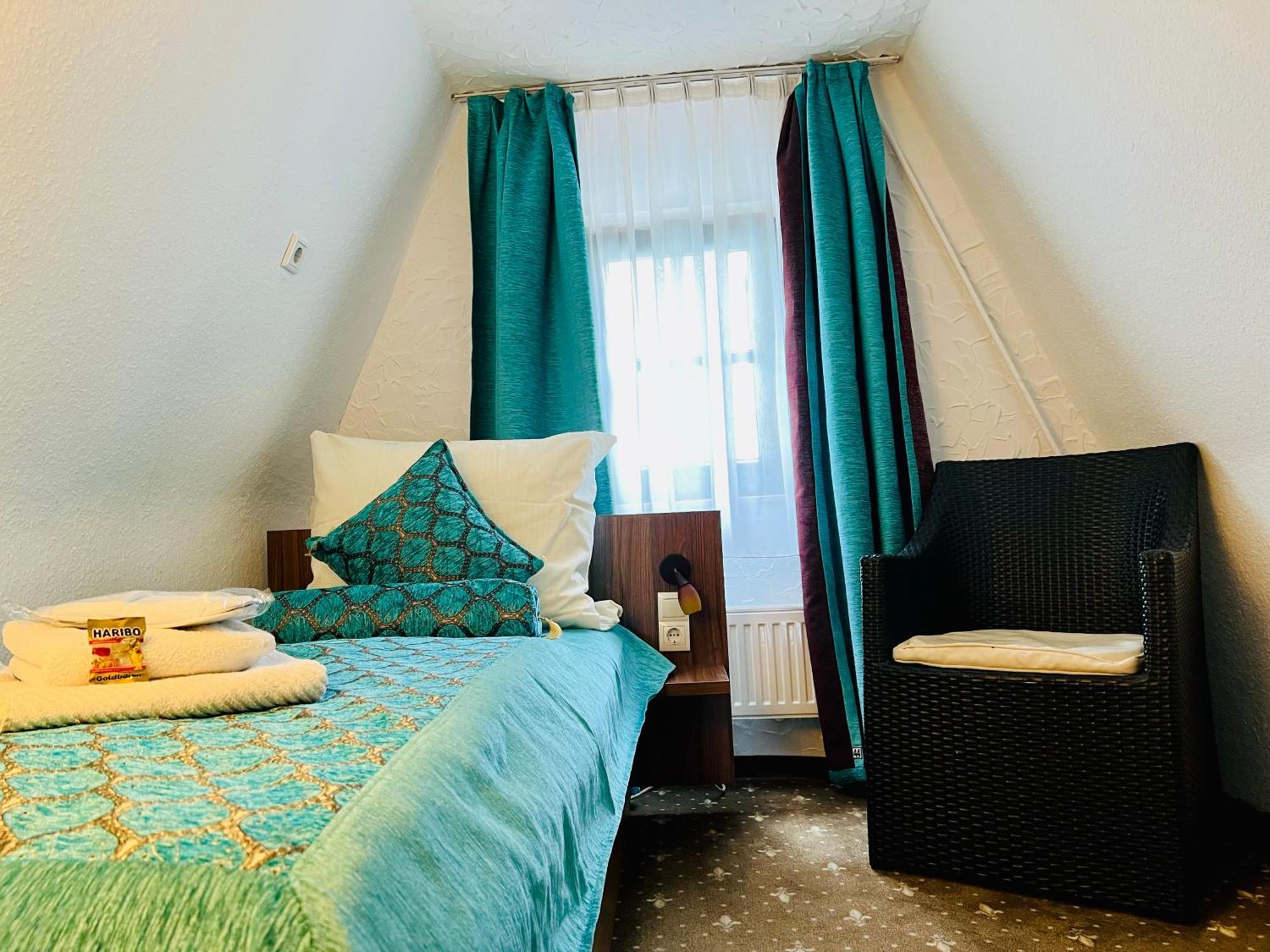Hotel Und Restaurant Loewenbraeu Keulen