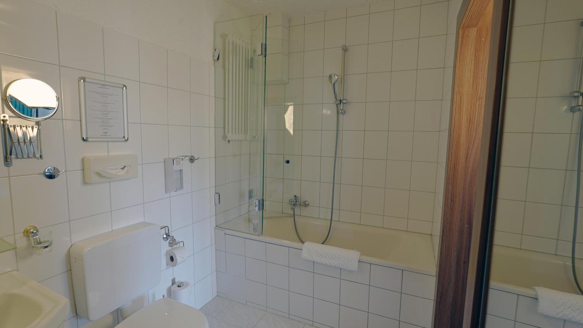 Hotel Und Restaurant Loewenbraeu
