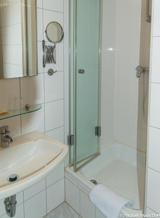 Und Restaurant Loewenbraeu Hotel Cologne