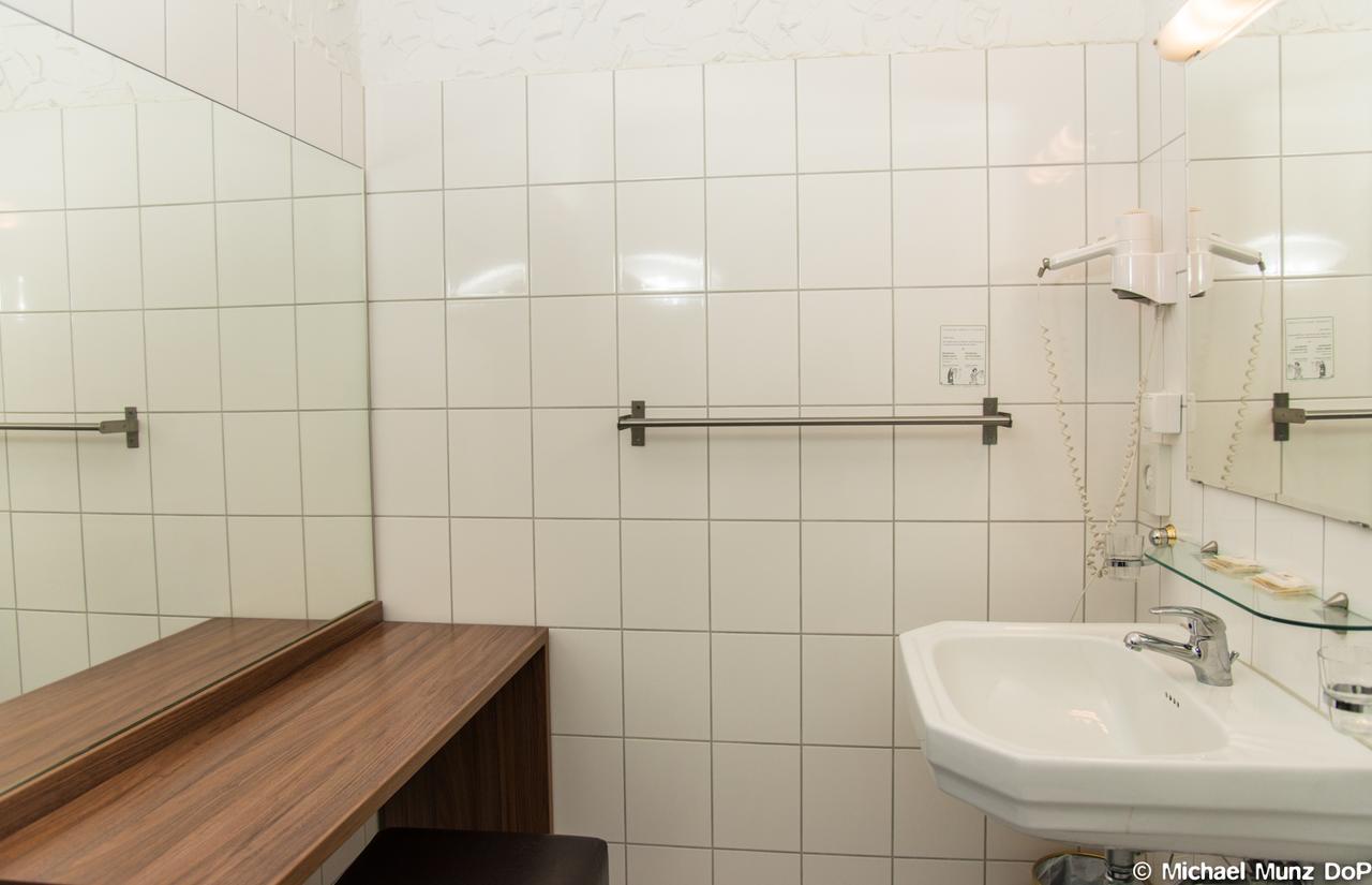 Und Restaurant Loewenbraeu Keulen