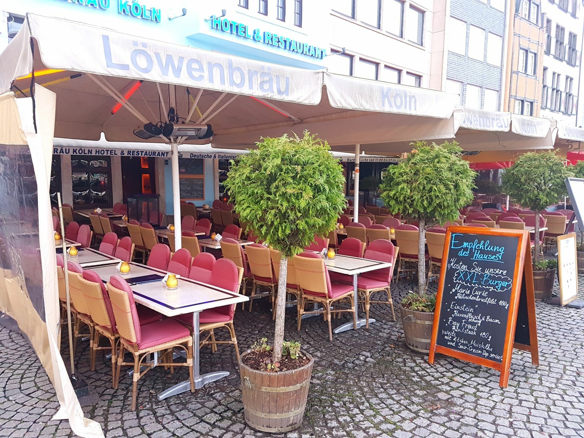Und Restaurant Loewenbraeu Hotel Keulen